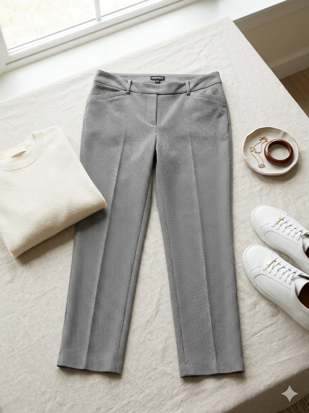 Tailored Women’s Ankle Pants